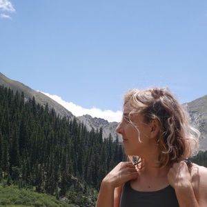 Meet your Posher, Elena